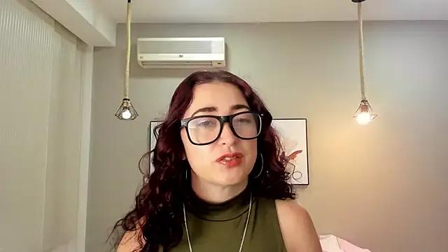 DAHIANARUIZ from StripChat is Freechat