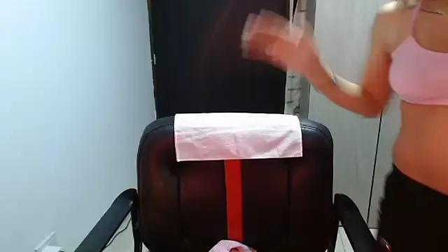 dakota_lp from StripChat is Freechat