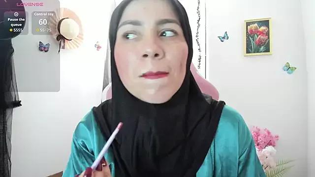 dalila_kemur from StripChat is Freechat