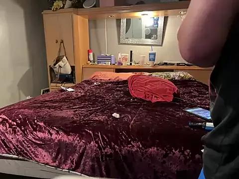 Dallice87 from StripChat