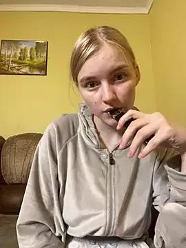 DaMa-1808 from StripChat is Freechat
