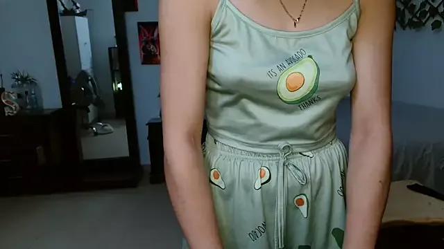 Dama_Scarlata18 from StripChat