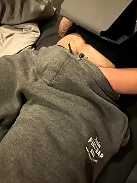 Dan8736 webcams show profile image 