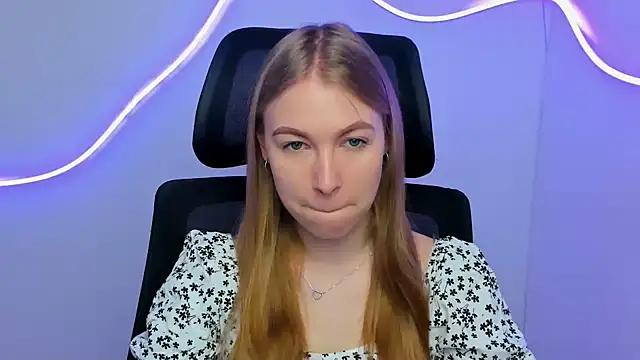 Dana_flowers from StripChat