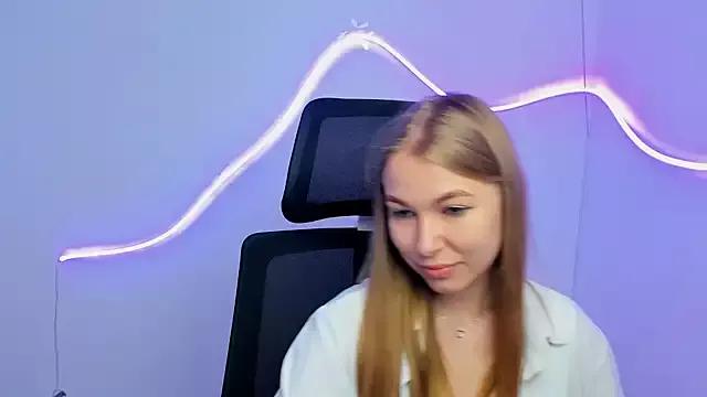 Dana_flowers from StripChat