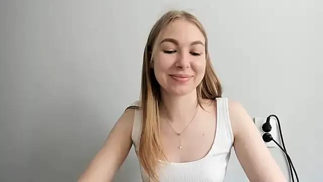 Dana_flowers from StripChat