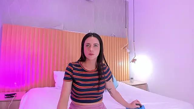 danaalamiri from StripChat