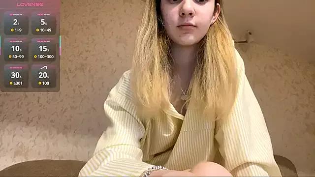 DanaCore from StripChat