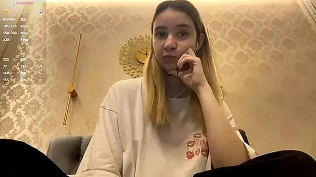DanaCore from StripChat
