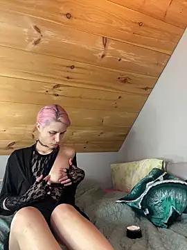 DanaeJustine from StripChat