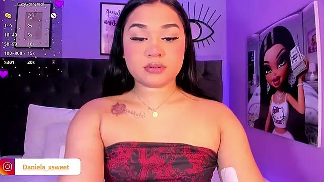 Dirty chat webcam: explore liveshows with versed models, from laying bare to fetishes, in a variety of sexy free adult webcams.