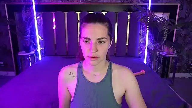 DanielaReign from StripChat is Freechat