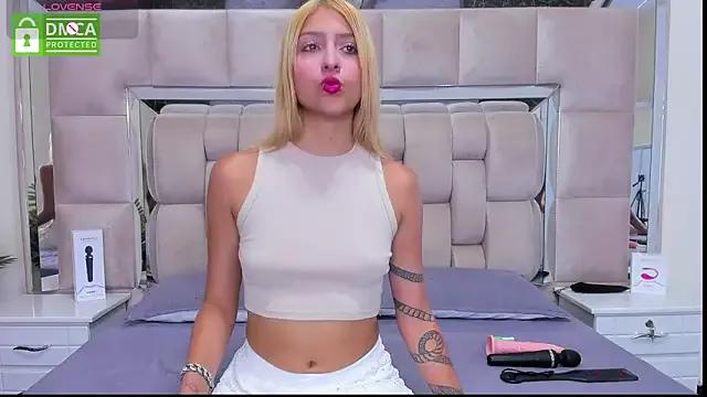 Dirty chat webcam: explore liveshows with versed models, from laying bare to fetishes, in a variety of sexy free adult webcams.