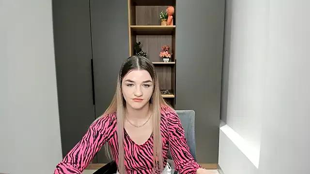 DanilleMcrae from StripChat is Freechat