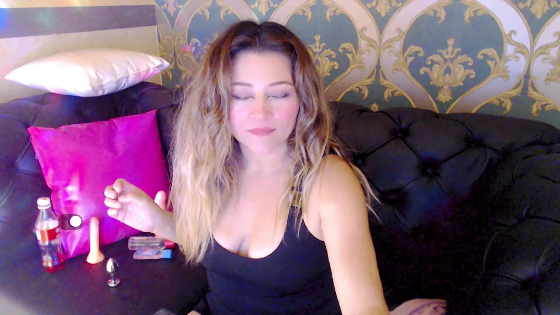 Dirty chat webcam: explore liveshows with versed models, from laying bare to fetishes, in a variety of sexy free adult webcams.