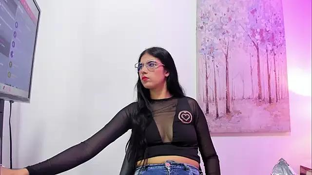 DanniaKross from StripChat is Freechat