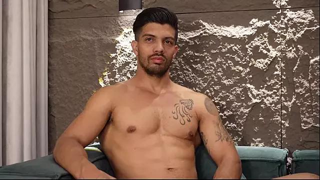 DannSaenz from StripChat