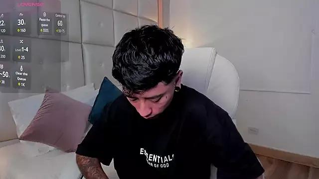 DannyStone from StripChat is Freechat