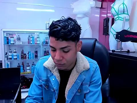 Dannyx__ from StripChat is Freechat