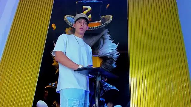 Dante_Brown1_ from StripChat is Freechat