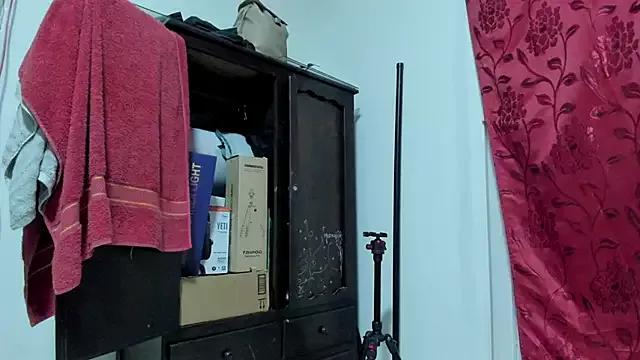 Dark_chanel from StripChat is Freechat