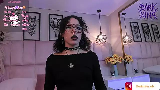 Dark_nina_ from StripChat is Freechat