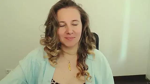 Darklure_ from StripChat is Freechat