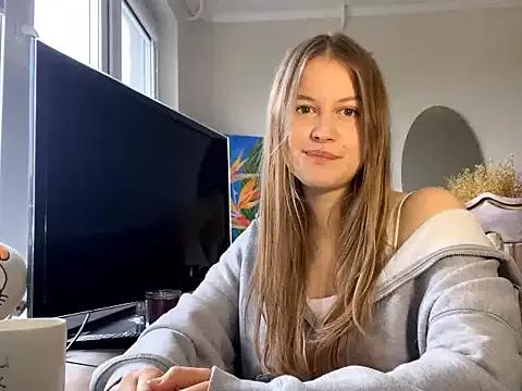 DarlenaRhett from StripChat is Freechat