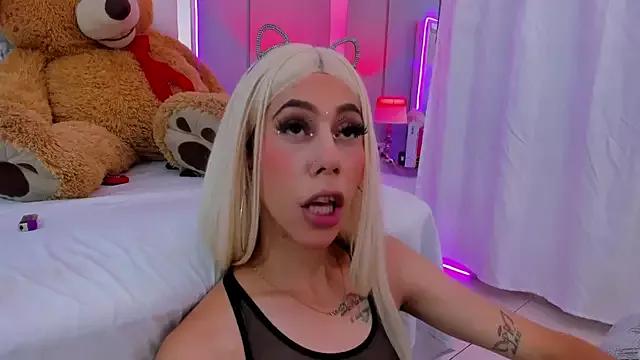 Dirty chat webcam: explore liveshows with versed models, from laying bare to fetishes, in a variety of sexy free adult webcams.