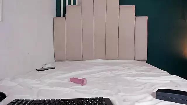 Dave_Moss from StripChat is Freechat