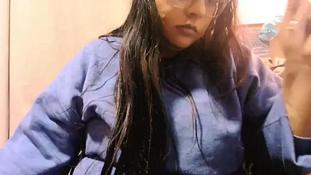 DayanaBaker from StripChat is Freechat