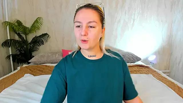 Debbie_Taylor from StripChat