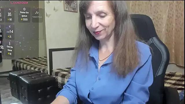 Debra_Phoenix from StripChat is Freechat