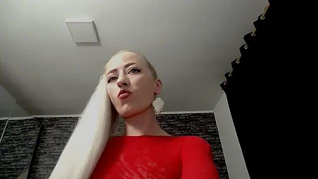 DeeA_Blondy from StripChat