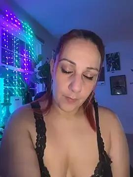 DeeLight124 from StripChat