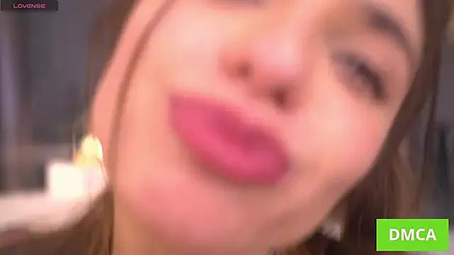 Deeptalkss from StripChat