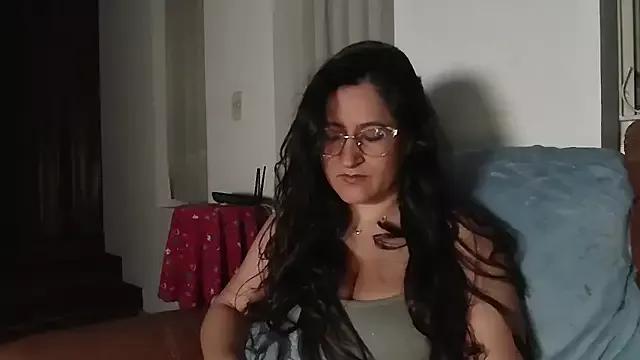 DeesseLuxure from StripChat