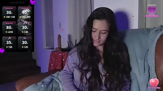 DeesseLuxure from StripChat
