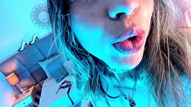 delilah_fix from StripChat is Freechat