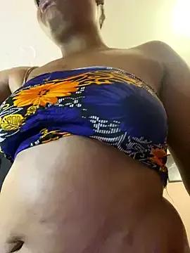 Dellah27 from StripChat