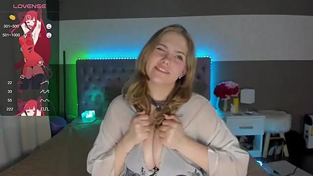 DellaRowe from StripChat