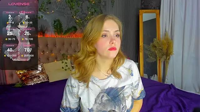 DellaRowe from StripChat