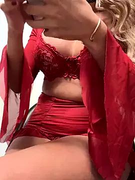 Deluxelolita from StripChat is Freechat
