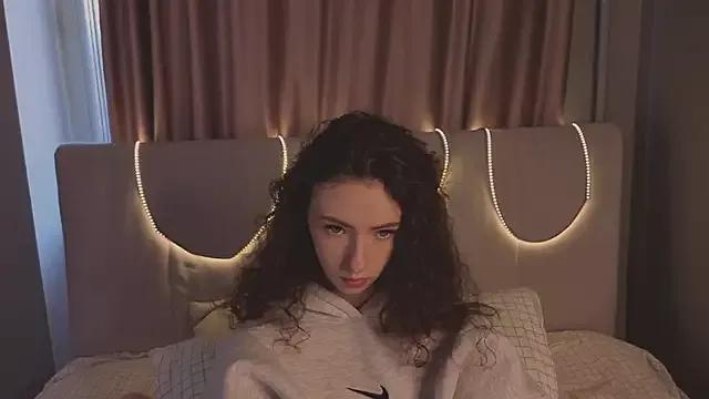 DeneenTurja from StripChat