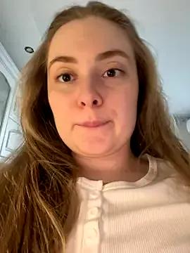 DeniMilkyyyyy from StripChat is Freechat