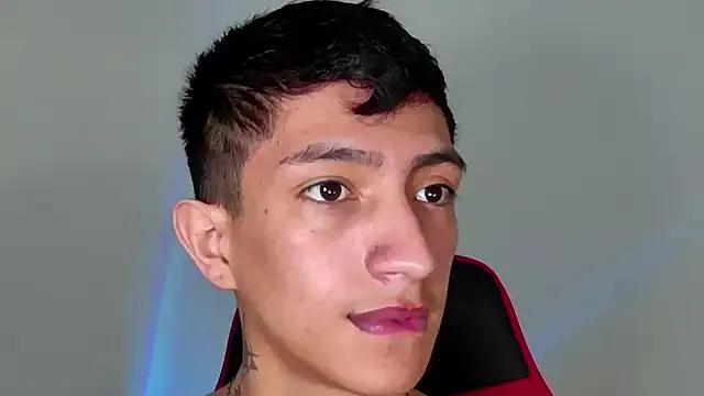 DereckCooperr from StripChat