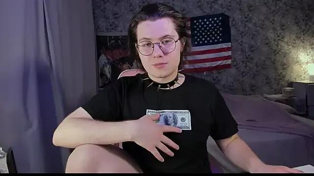 DerekLouis webcams show profile image 