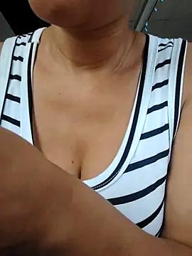 DeseoDesire from StripChat