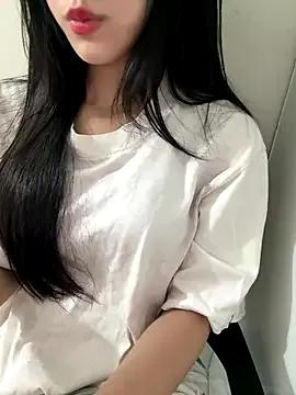 Desi_sara from StripChat is Freechat