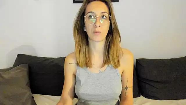 DesireMore90 webcams show profile image 
